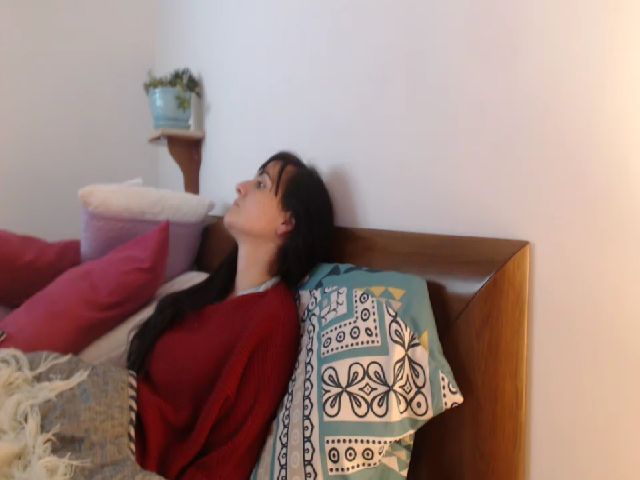 Live sex webcam photo for isabellazee2 #253979868