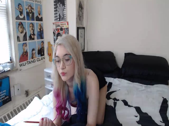 Live sex webcam photo for AnnaTame #258822239