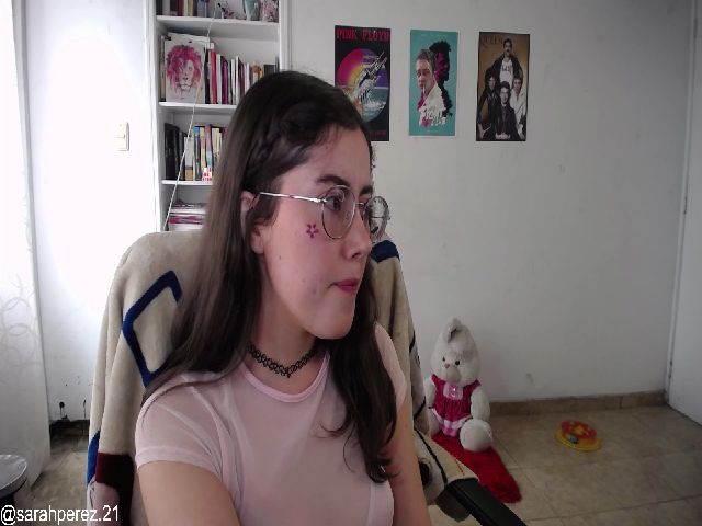 Live sex webcam photo for Cherrybunny21 #256050123