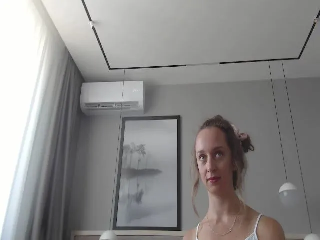 Live sex webcam photo for Innocent_Miss #262014051