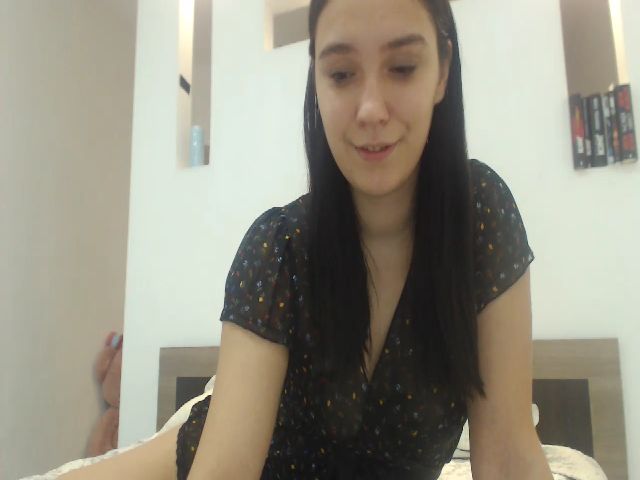 Live sex webcam photo for YumiBelle #258257654