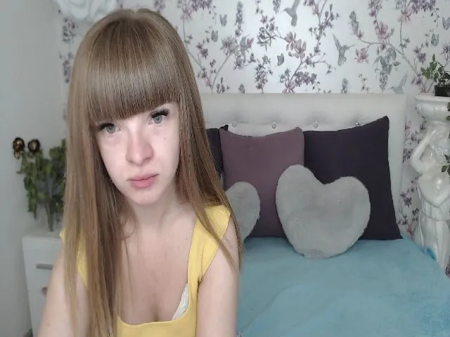 Live sex webcam photo for Ssexy_Kitty #252789225