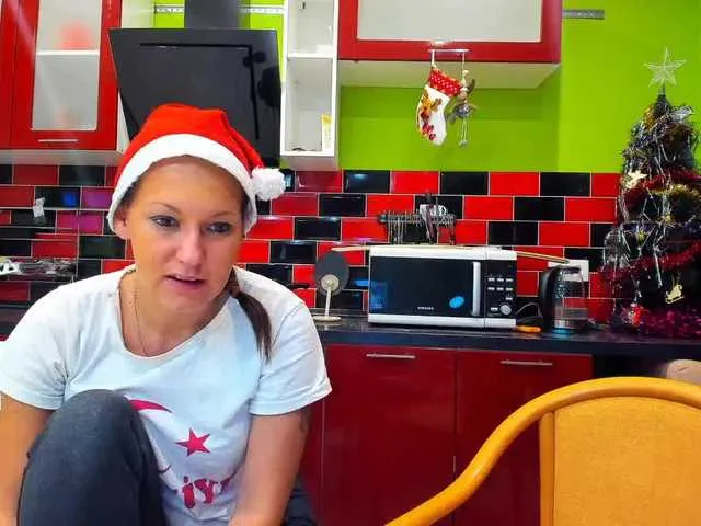 Live sex webcam photo for karolina1908 #240918624