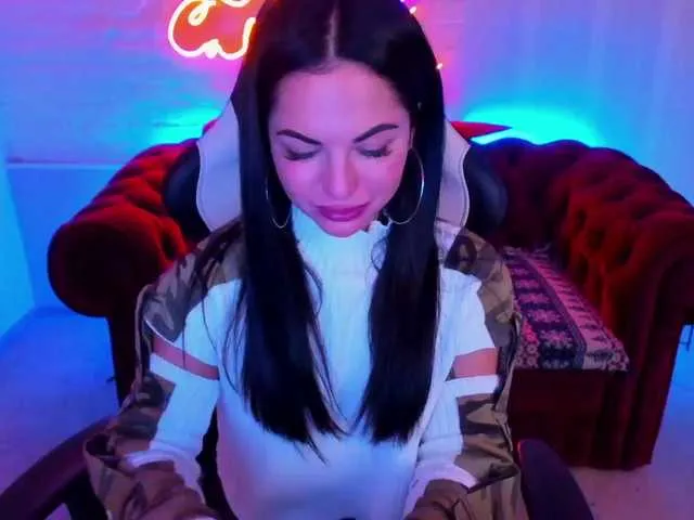 Live sex webcam photo for RayLenee #241135201
