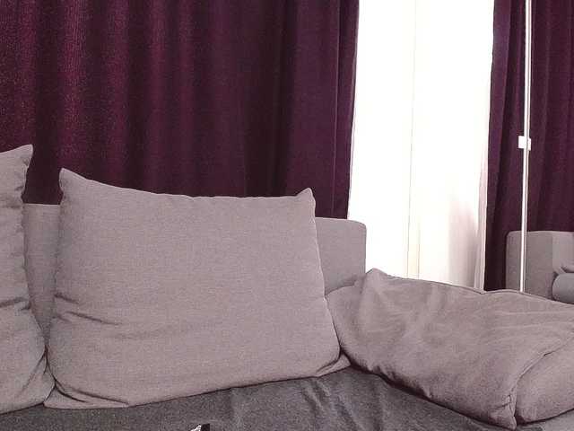 Live sex webcam photo for O-Queen #249788019