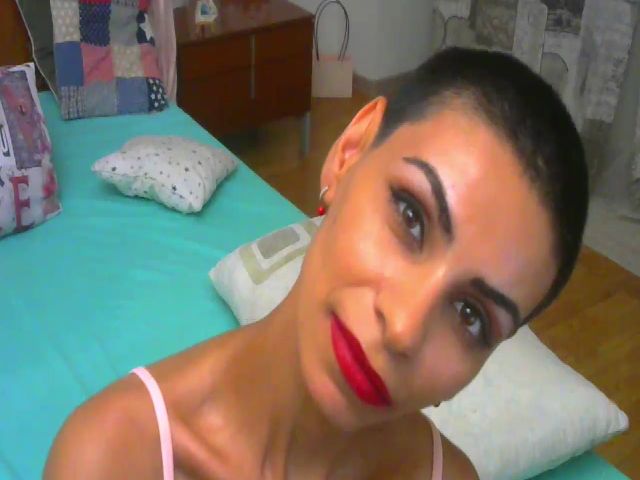 Live sex webcam photo for SONYABRUNETTE #255168698