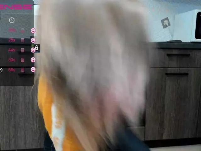 Live sex webcam photo for MissFentasy1 #241003257