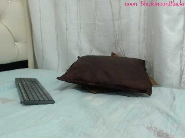 Live sex webcam photo for blaackmoon #245378104