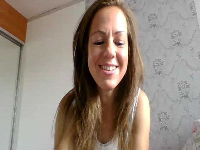 Live sex webcam photo for PrettyPopka #258197427