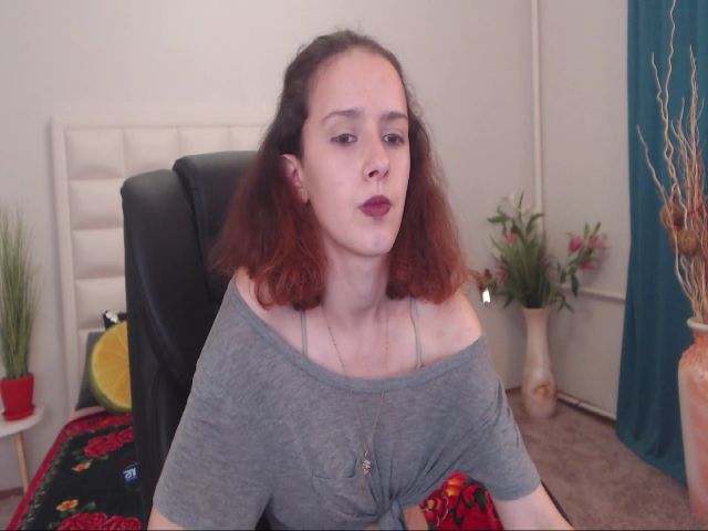 Live sex webcam photo for IrisNichols #254295911