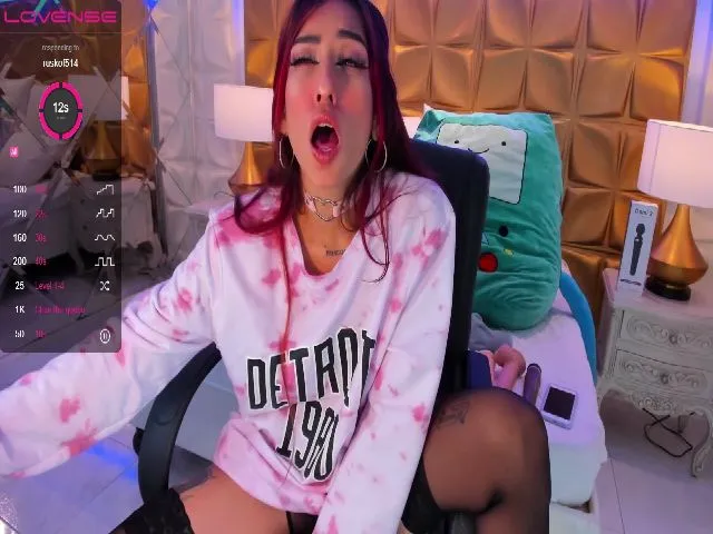 Live sex webcam photo for CandyLaw_ #265610050