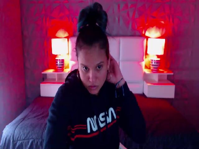 Live sex webcam photo for Infinitystarp #254554127