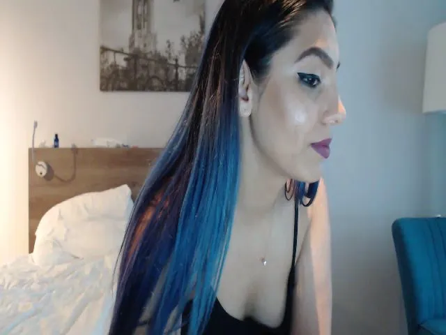 Live sex webcam photo for SoniaBlake #254229423