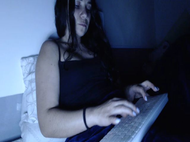 Live sex webcam photo for Joanne7 #253001040