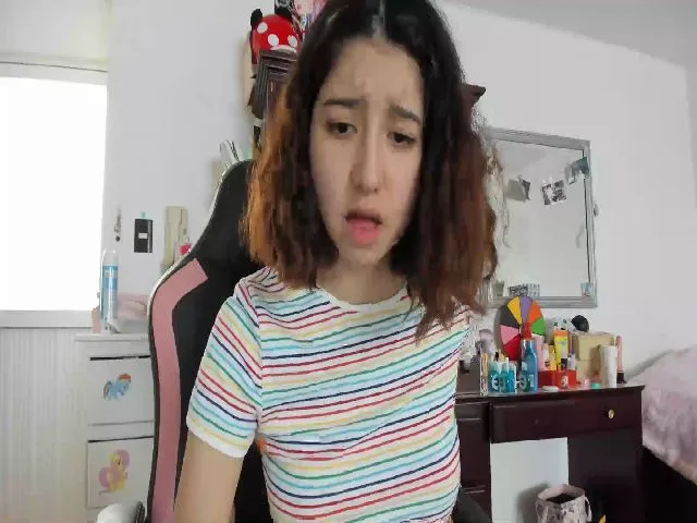 Live sex webcam photo for Cherrycute666 #264446009