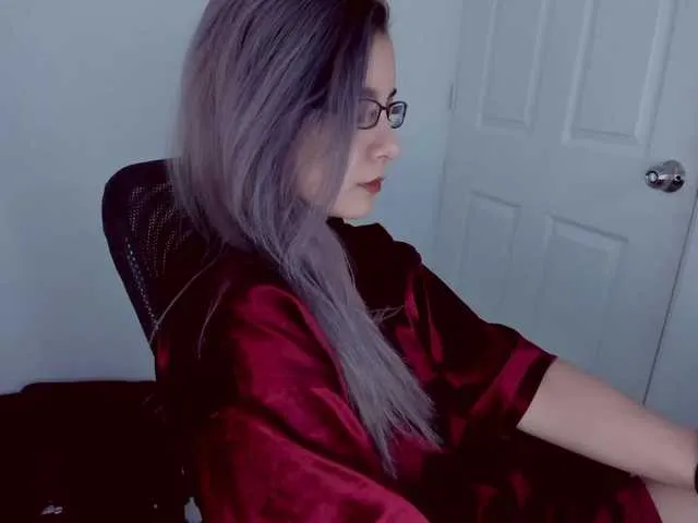 Live sex webcam photo for LilithMystic #253684729