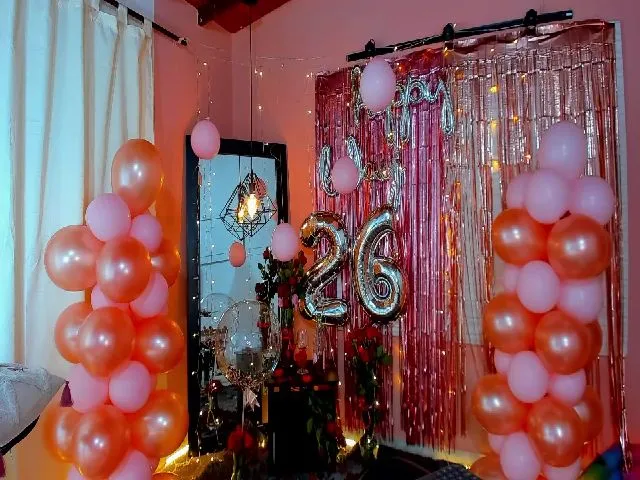 Live sex webcam photo for IsabelaBrown #256137289