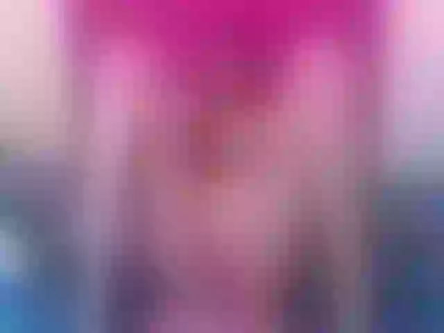 Live sex webcam photo for Redmilf_69 #261785622