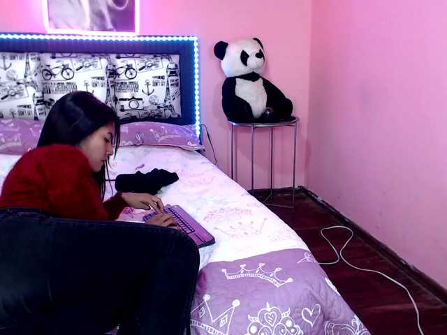 Live sex webcam photo for marilyn-eas #250334946