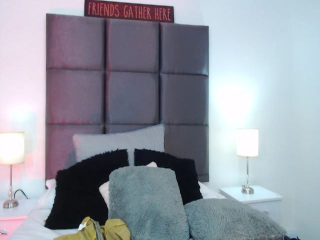 Live sex webcam photo for Victoria_Coll #254391533