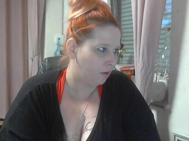 Live sex webcam photo for Mrs-Luder #287956104