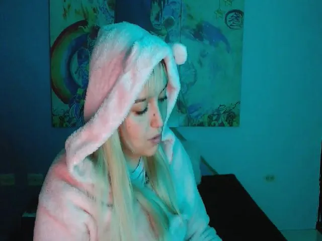 Live sex webcam photo for Anyela_bubble #264679646