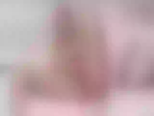 Live sex webcam photo for AlyssaMillan #258603079