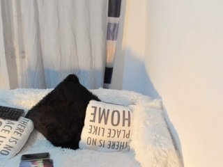 Live sex webcam photo for EllaRose29 #240801080