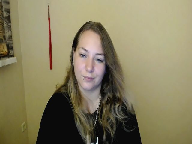 Live sex webcam photo for StellaJ_ #255029714