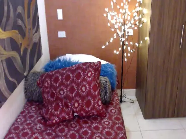 Live sex webcam photo for Forevermanu #255655960