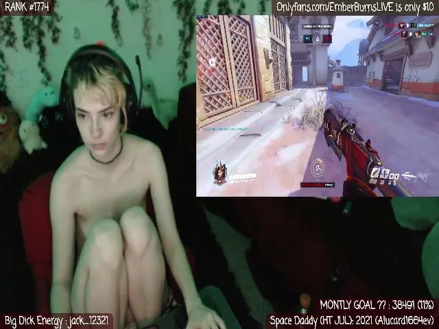 Live sex webcam photo for EmberBurns #261243477