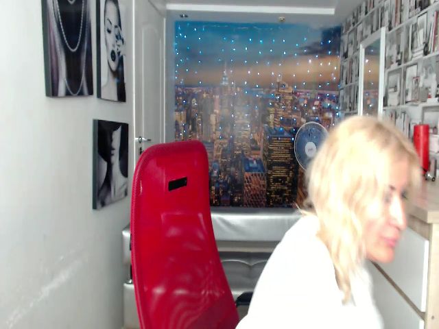 Live sex webcam photo for Lovely_della #256018531