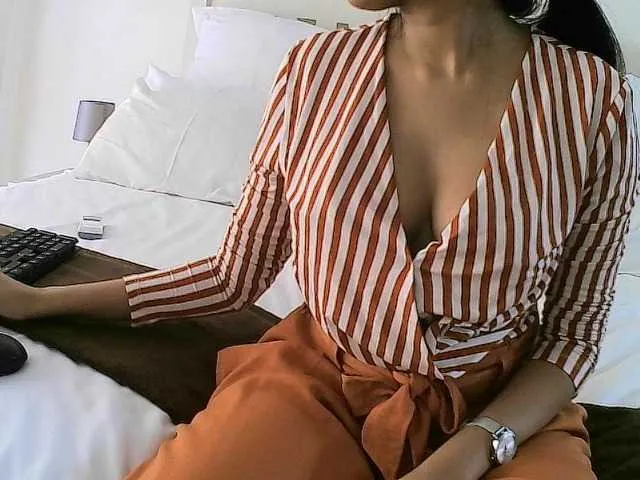 Live sex webcam photo for DirtySnowball #241059921