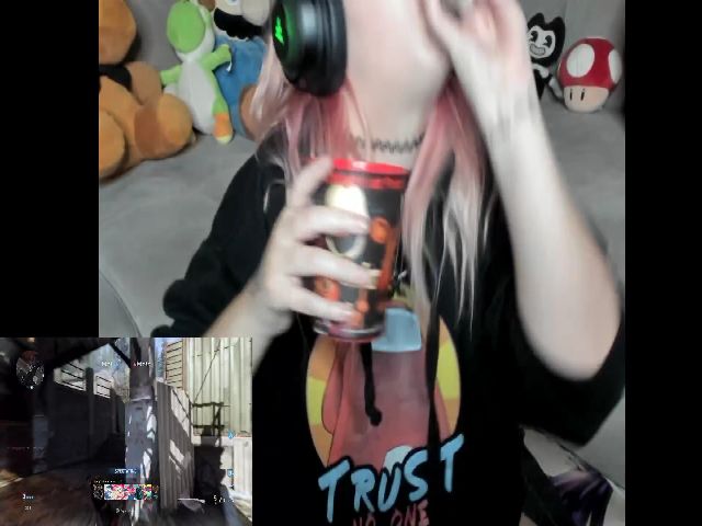 Live sex webcam photo for PrincessBluu #253599393