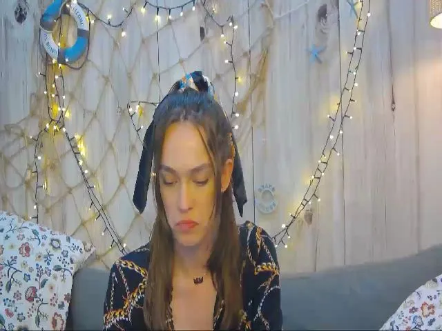 Live sex webcam photo for AlissaO #254137110