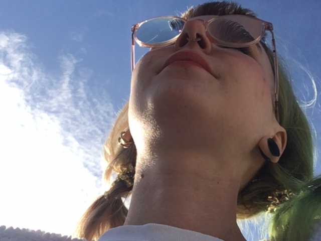 Live sex webcam photo for 69evablet #241088202