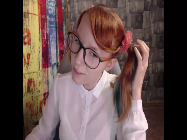 Live sex webcam photo for NikiFoks18 #264048118