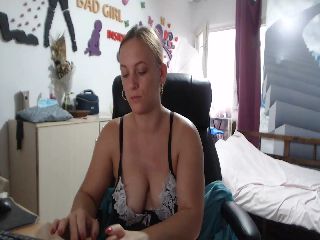 Live sex webcam photo for LiaMelanyy #252101032