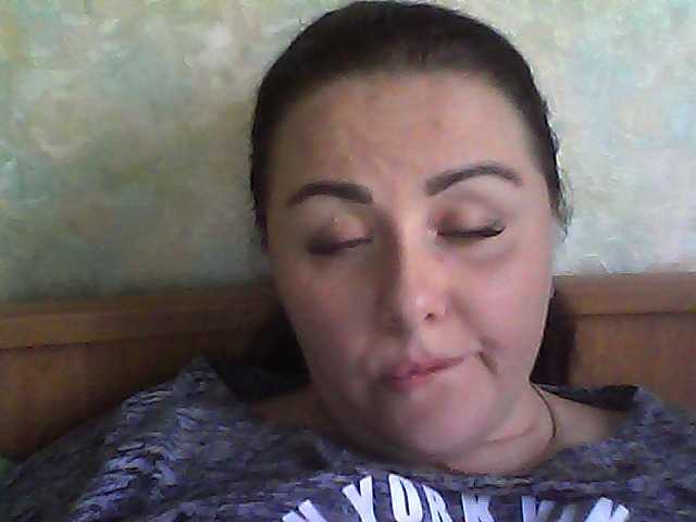 Live sex webcam photo for LaurieKeat #241354154