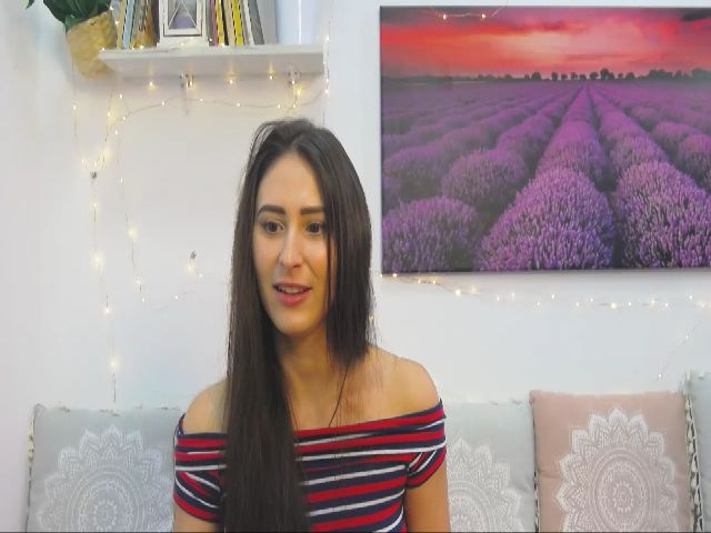 Live sex webcam photo for MaraW #253803019