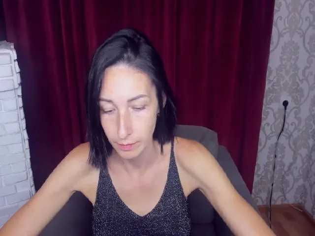 Live sex webcam photo for DorothyRoze #254803382