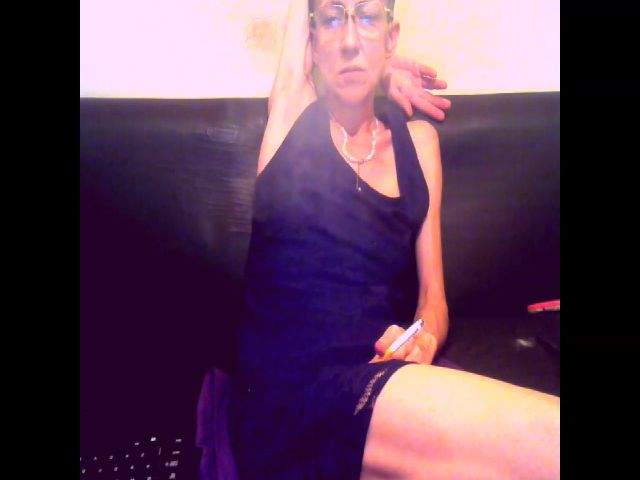 Live sex webcam photo for Sexygeny #255461968