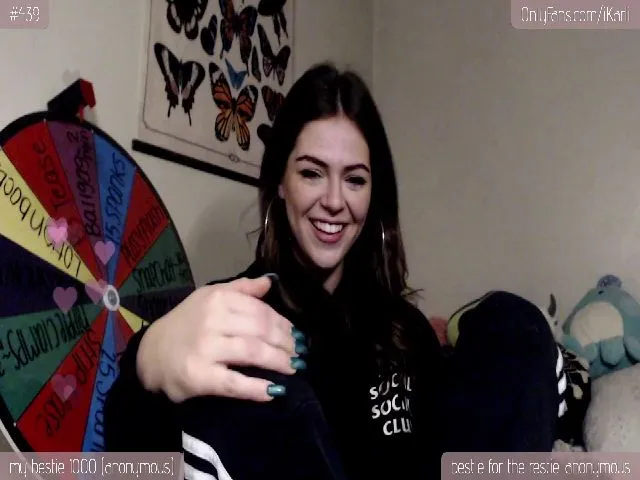 Live sex webcam photo for iKarli_ #264743241