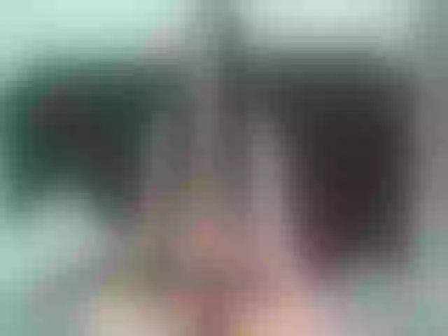 Live sex webcam photo for YoursLauren #257314905