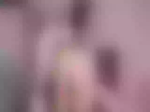 Live sex webcam photo for Sun_kissed1 #253013621