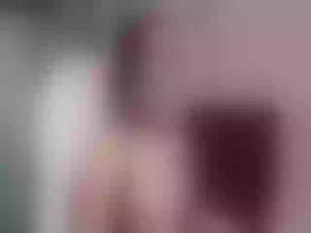 Live sex webcam photo for Sun_kissed1 #259823885