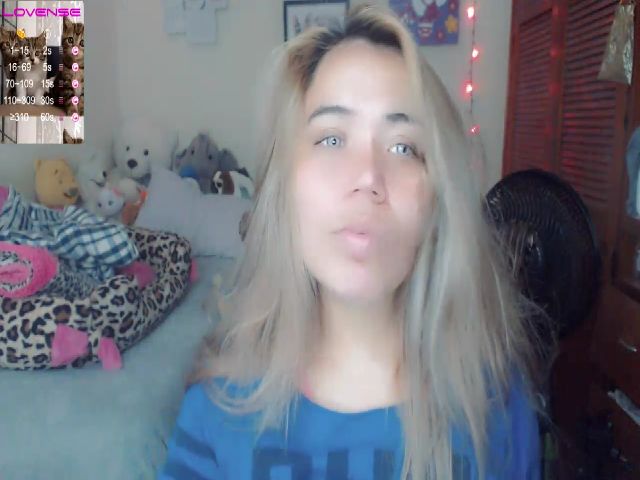 Live sex webcam photo for Meganhill_ #260140704