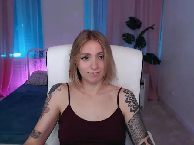 Live sex webcam photo for SammerHottie #257598506