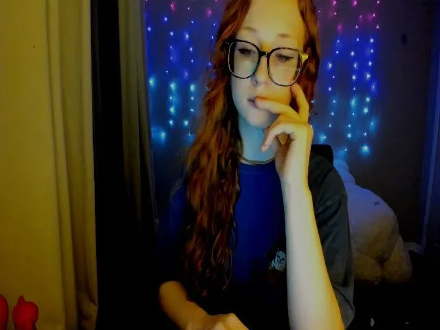 Live sex webcam photo for Haileystormxo #255787117