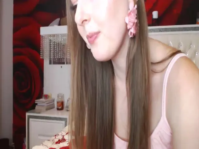 Live sex webcam photo for NikkyCZ #264351017